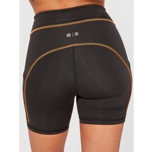 LULULEMON X BARRY'S BLK POWER THRU HIGH-RISE SHORT‎ 6" Women's Size 2 Athleisure